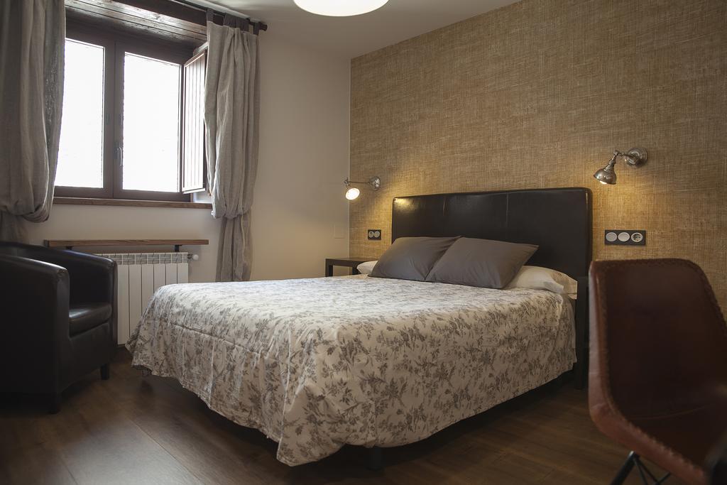 Hostel-Albergue Monte Perdido Torla Eksteriør bilde