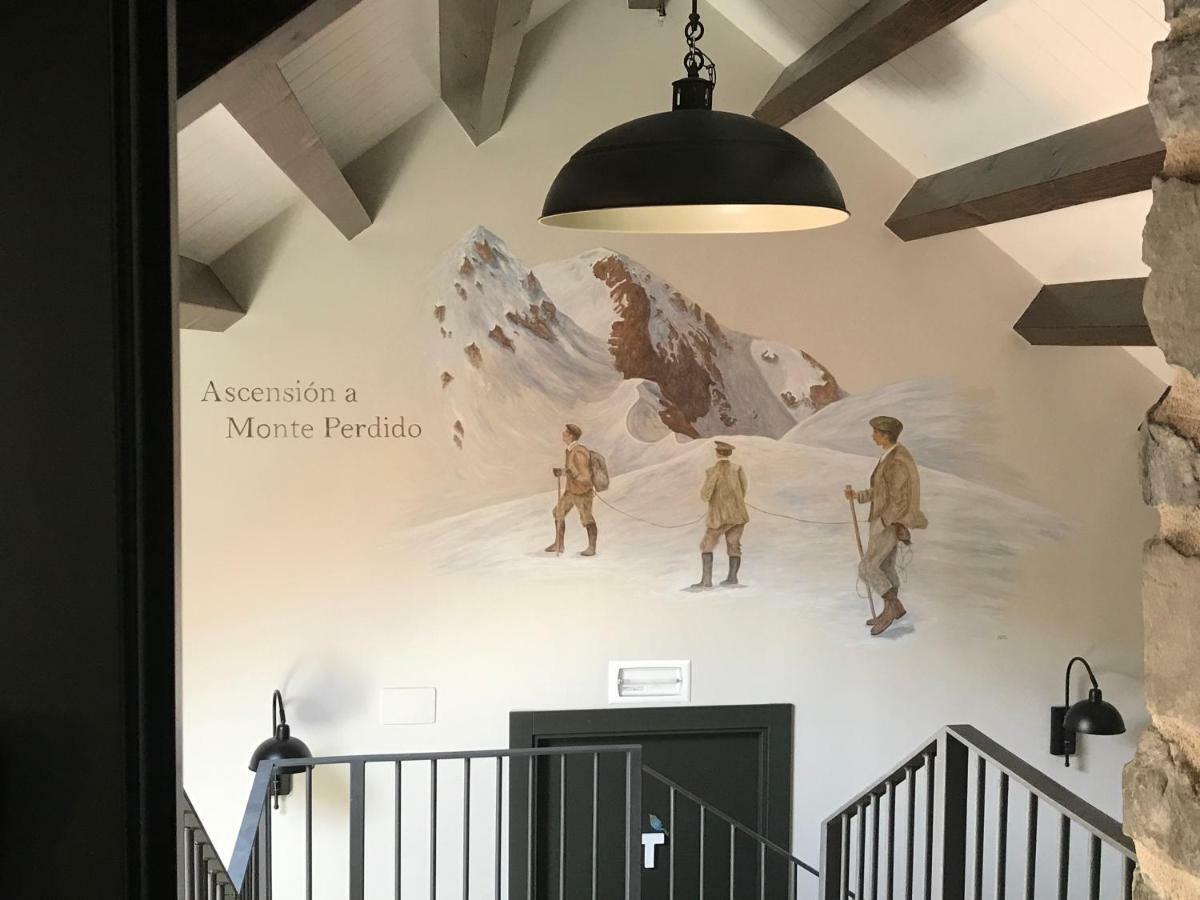 Hostel-Albergue Monte Perdido Torla Eksteriør bilde